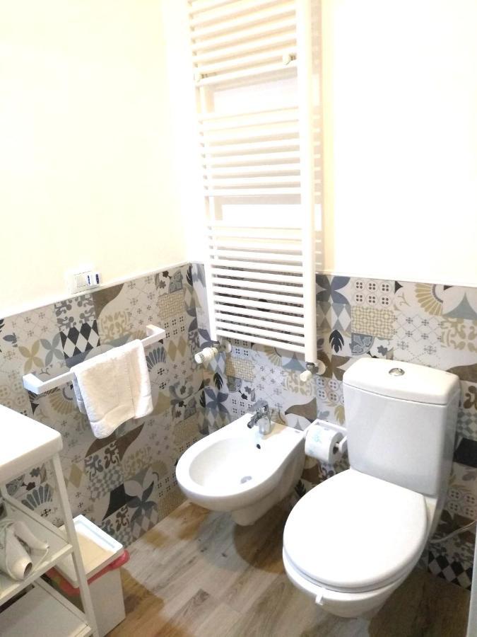 Affittacamere Iris Триест Экстерьер фото