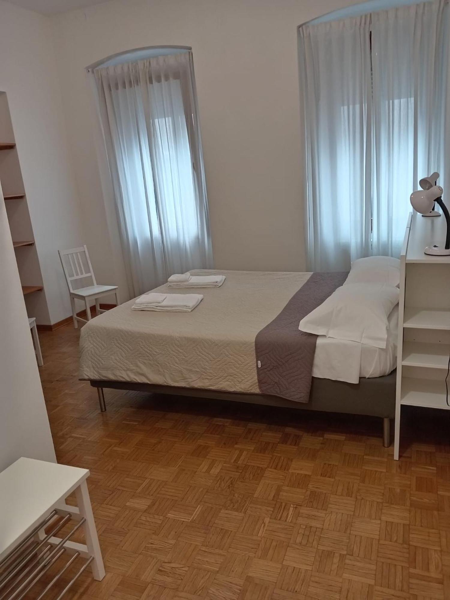 Affittacamere Iris Триест Экстерьер фото